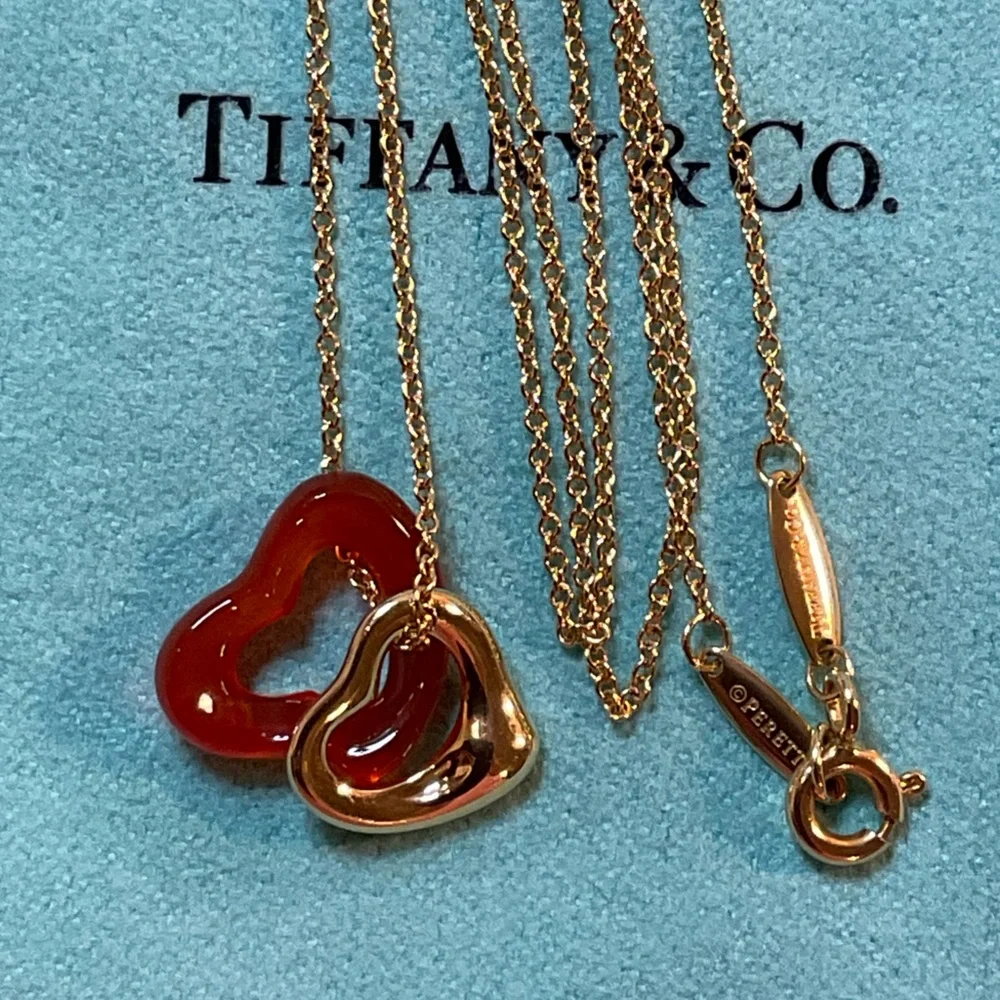 Tiffany Double Open Heart Carved Red Carnelian 18K Yellow Gold Necklace 18" - Picture 7 of 15